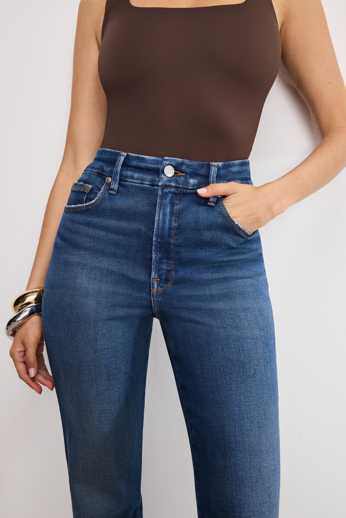 SOFT TECH GOOD CURVE STRAIGHT JEANS | INDIGO989