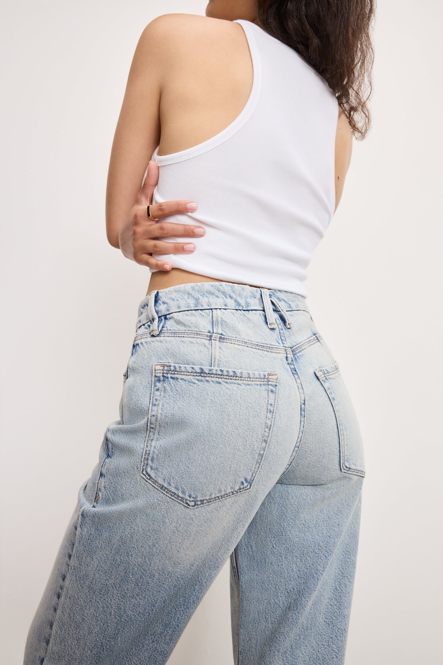 GOOD PETITE 90s RELAXED JEANS | INDIGO1075